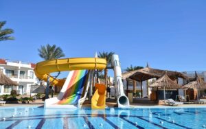 رحلة يوم إلى رأس سدر – قرية رويال بيتش