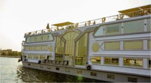 رحلة الأقصر و اسوان ( بالباص )